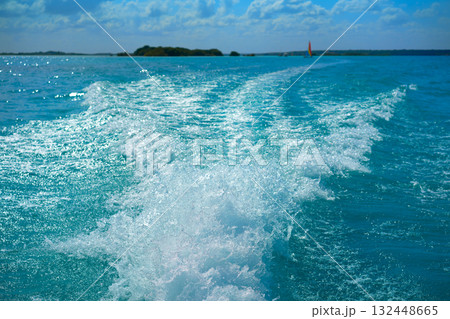 Laguna de Bacalar Lagoon in Mayan Mexico Laguna de Bacalar Lagoon in Mayan Mexico 132448665