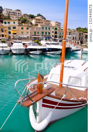 Puerto de Soller Port of Mallorca with lllaut boats Puerto de Soller Port of Mallorca with lllaut boats 132449878