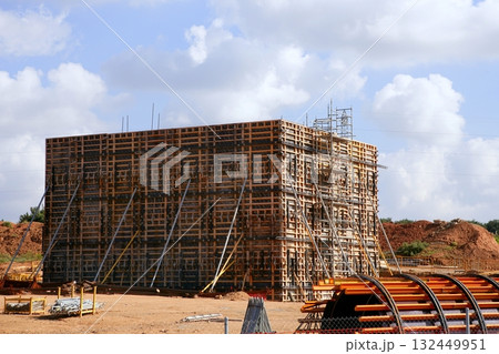 Formwork for a reinforced concrete bridge basement 132449951