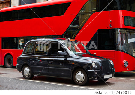 London Red Bus traditional old London Red Bus traditional old 132450019