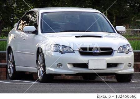 白い車(スバル・レガシィB4 4代目) 白い車(スバル・レガシィB4 4代目) 132450666