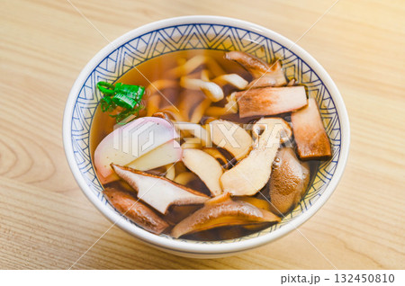 季節料理　きのこうどん 132450810