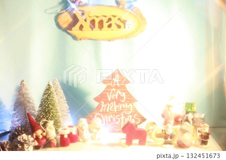 クリスマスツリーのある風景 クリスマスツリーのある風景 132451673