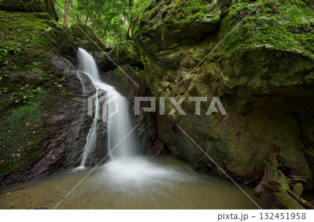風神の滝（福井県三方上中郡若狭町） 132451958