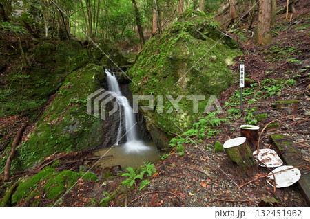 風神の滝（福井県三方上中郡若狭町） 132451962