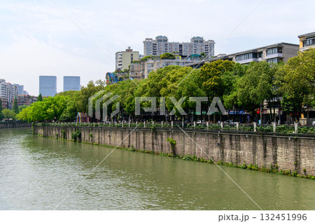 中国の四川省成都のとても美しい街並み風景 132451996