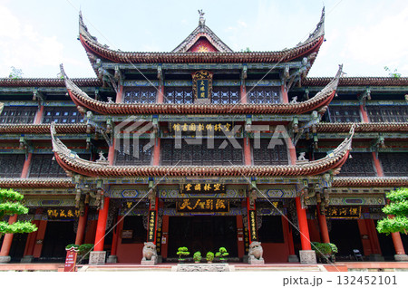 中国の四川省成都にある文殊院のとても美しい風景 132452101