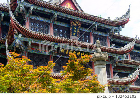 中国の四川省成都にある文殊院のとても美しい風景 132452102