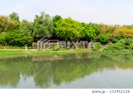中国の四川省成都にある望江楼のとても美しい風景 132452129