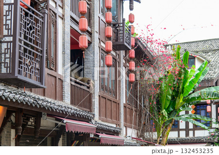 中国の重慶にある磁器口古鎮のとても美しい古い街並み風景 132453235