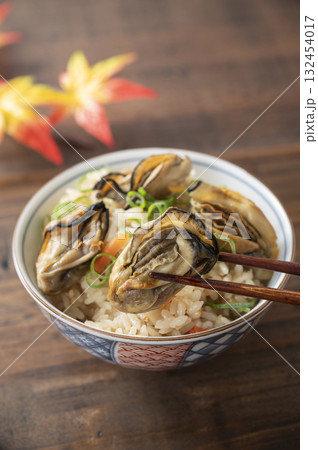 牡蠣の炊き込みごはん 牡蠣の炊き込みごはん 132454017