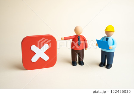 The builders are being prohibited from working. Client demands that the problem be resolved. Construction delays, project conflicts, customer dissatisfaction. Management errors, real estate disputes The builders are being prohibited from working. Client demands that the problem be resolved. Construction delays, project conflicts, customer dissatisfaction. Management errors, real estate disputes 132456030