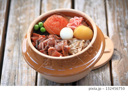 駅弁：峠の釜めし 132456750