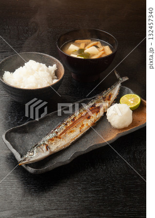 焼きサンマ定食 焼きサンマ定食 132457340