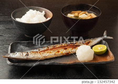 焼きサンマ定食 焼きサンマ定食 132457342