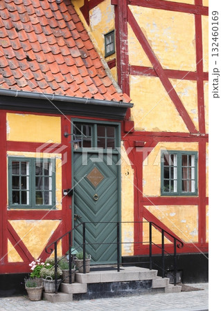 Half-timbered house in Kerteminde, Denmark	 132460169