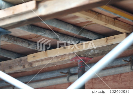 型枠建て込み(建築躯体工事) 型枠建て込み(建築躯体工事) 132463085