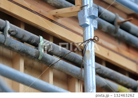 型枠建て込み(建築躯体工事) 型枠建て込み(建築躯体工事) 132463262
