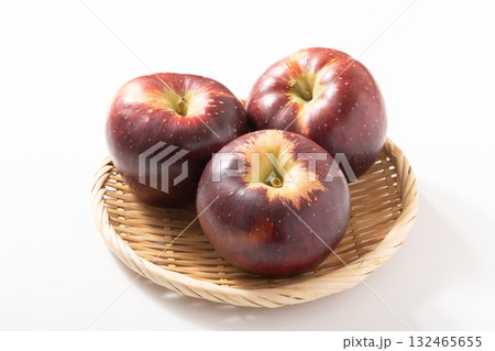 ［山形県産　りんご］秋映 132465655