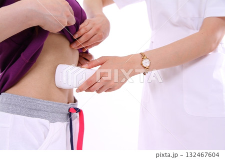 お腹周りの施術 132467604