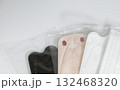 個包装された多色使いの不織布マスク 132468320