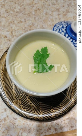 おいしいお店の茶碗蒸し 132469014