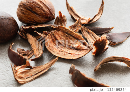 栗の皮 鬼皮 栗の皮 鬼皮 132469254