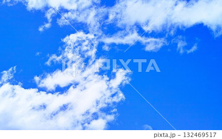 青空と雲イメージ 132469517