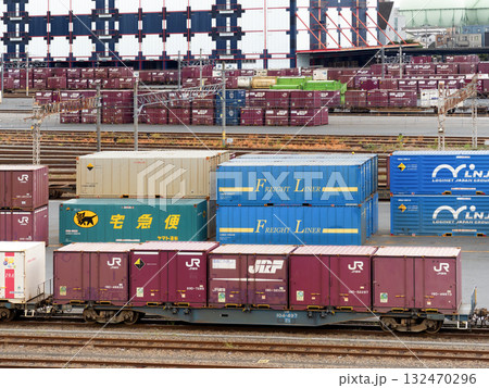 鉄道コンテナのターミナル　隅田川駅　東京都 132470296
