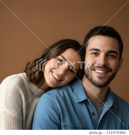 Warm Portrait of a Smiling Couple 132470860