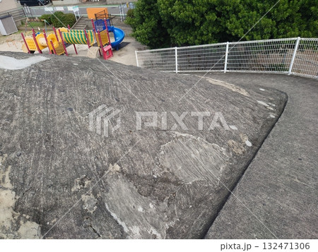 掩体壕　掩体壕跡　戦争遺構  (長崎県大村市／下原口公園) 132471306