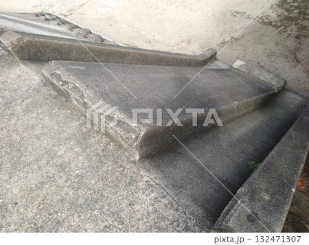 掩体壕　掩体壕跡　戦争遺構  (長崎県大村市／下原口公園) 132471307