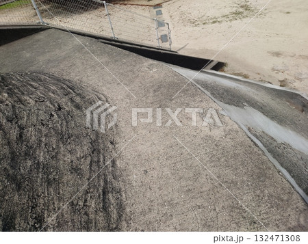 掩体壕 掩体壕跡 戦争遺構 (長崎県大村市/下原口公園) 掩体壕 掩体壕跡 戦争遺構 (長崎県大村市/下原口公園) 132471308