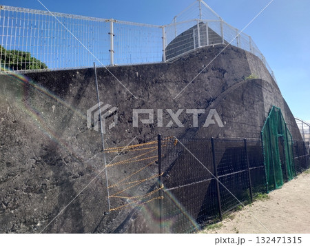 掩体壕　掩体壕跡　戦争遺構  (長崎県大村市／下原口公園) 132471315