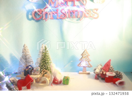 クリスマスツリーのある風景 クリスマスツリーのある風景 132471938
