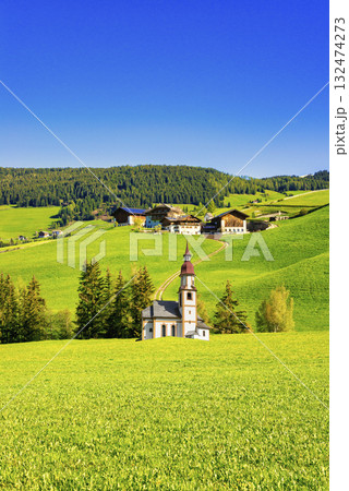 ヨーロッパの美しい田園風景とヨーロッパ風教会合成 132474273