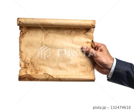 白紙の羊皮紙を持つビジネスマンの手｜背景なし・透過PNG・コピースペース 132474618