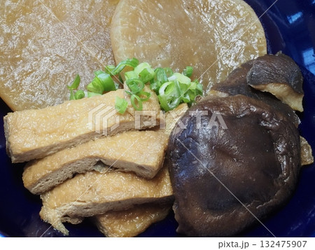 しいたけと野菜の含め煮、妻の手作り家庭料理、家庭で楽しむ夕ご飯、幸せ家族 しいたけと野菜の含め煮、妻の手作り家庭料理、家庭で楽しむ夕ご飯、幸せ家族 132475907