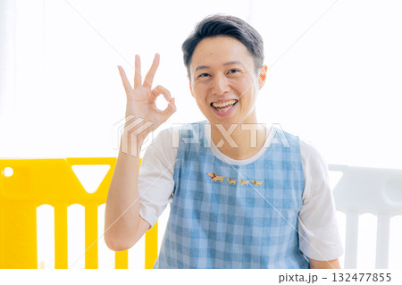 男性保育士 男性保育士 132477855