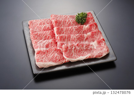 黒毛和牛ロース薄切り 132478076