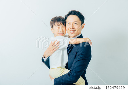 シングルファザー 父親 シングルファザー 父親 132479429