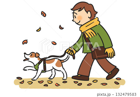 落ち葉と犬を見守る男性 132479583