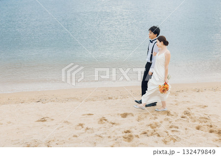 海辺のウェディングフォト 海辺のウェディングフォト 132479849