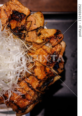 大盛の十勝豚丼（白髪ねぎトッピング） 132480062