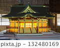 靖国神社　御霊祭り　神社境内に飾られた千羽鶴　七夕の飾り　神社の境内にあるたくさんの提灯　 132480169