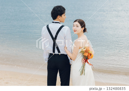 海辺のウェディングフォト 132480835