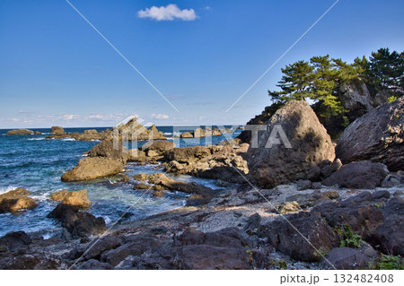 種差海岸 岩浜と美しい海 青森県八戸市 種差海岸 岩浜と美しい海 青森県八戸市 132482408