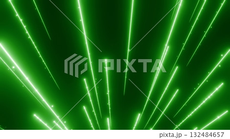 沢山の緑の光の線が頭上を猛スピードで過ぎ去るエフェクト背景。SF風の流星のイラスト 132484657