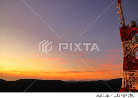 稲佐山山頂展望台からの眺め　夕焼け空  132484796