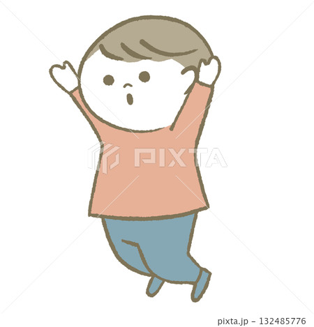 ご機嫌でジャンプする子供 132485776